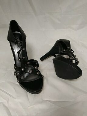 Delicious Crumb-H Black Strappy Platform Sandals 8.5 NEW